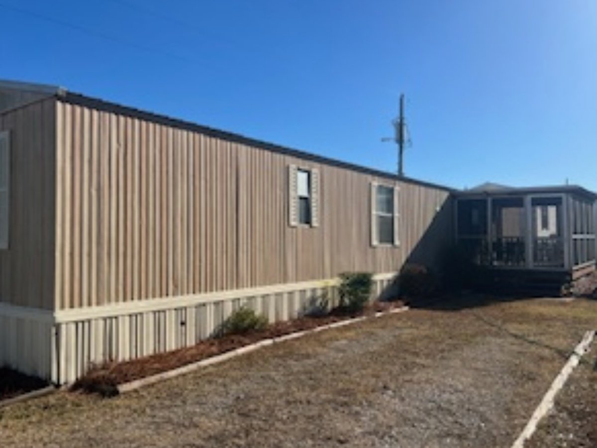 Coachline Trailker Comfort and Convenience 3 bed, 2 bath home - Beach Trailers